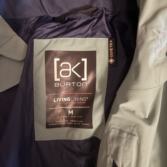 Burton Women's AK Gortex Ski Jacket - M Excellent condition - Picture 9 of 9